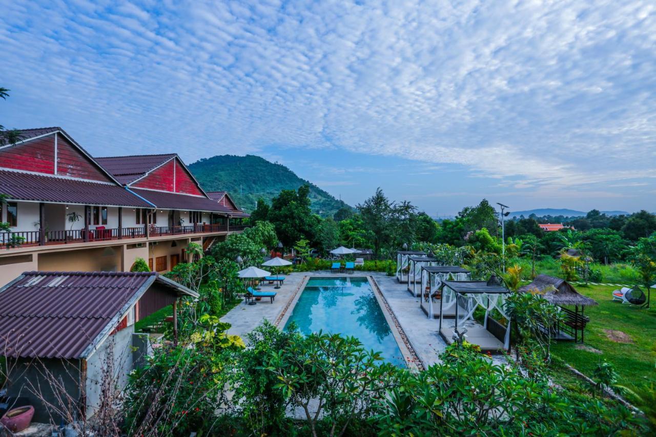Boreirum Thmorda Hotel Resort Kampot Eksteriør billede
